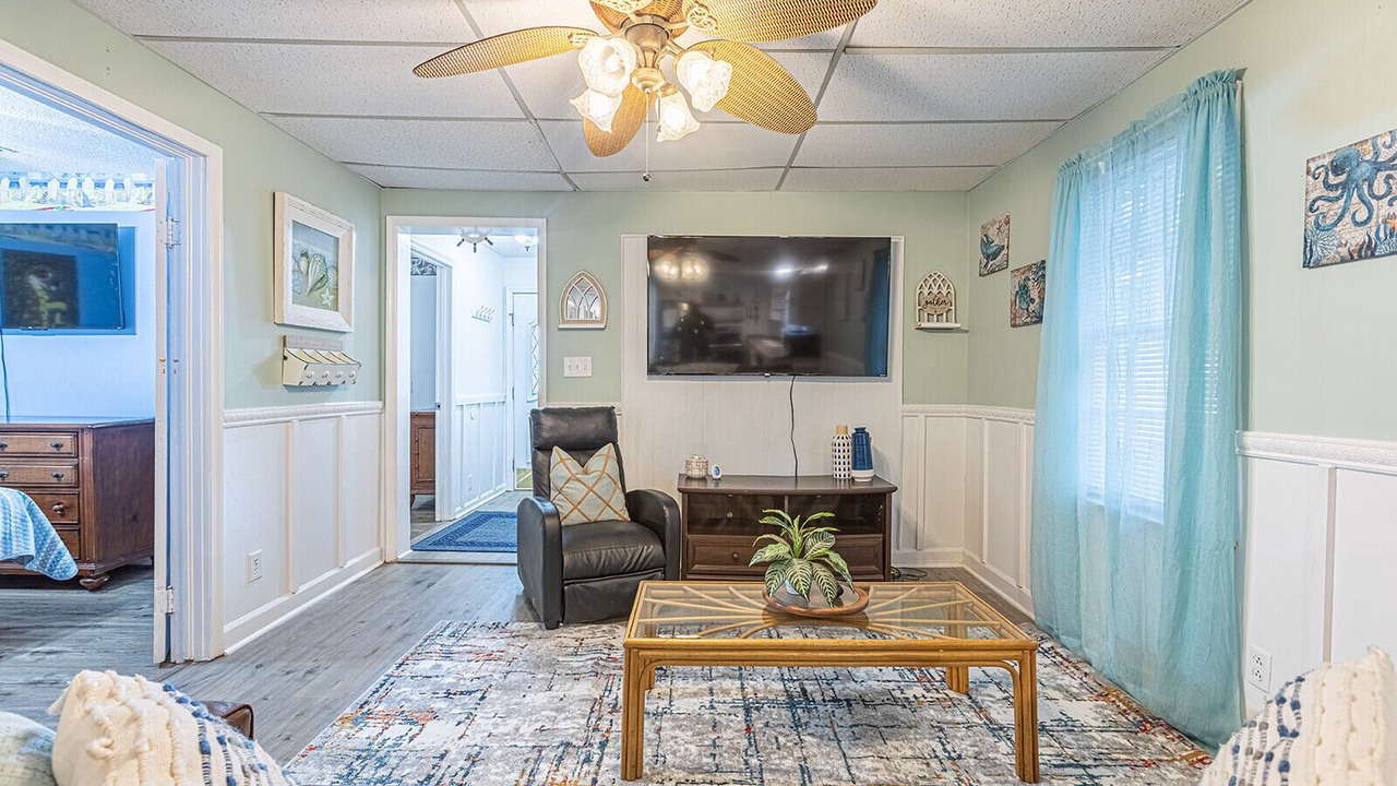 Photo of Livingroom in Downtown Myrtle Beach