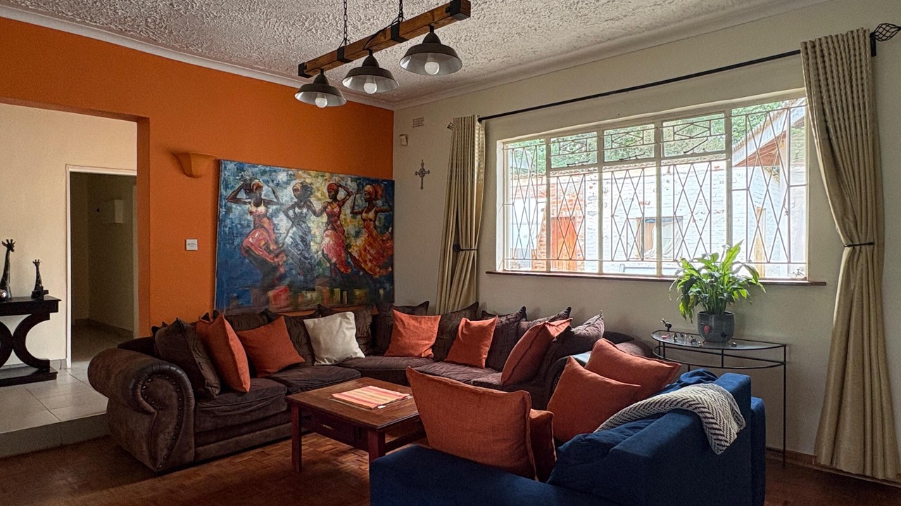 Photo of Livingroom in Harare