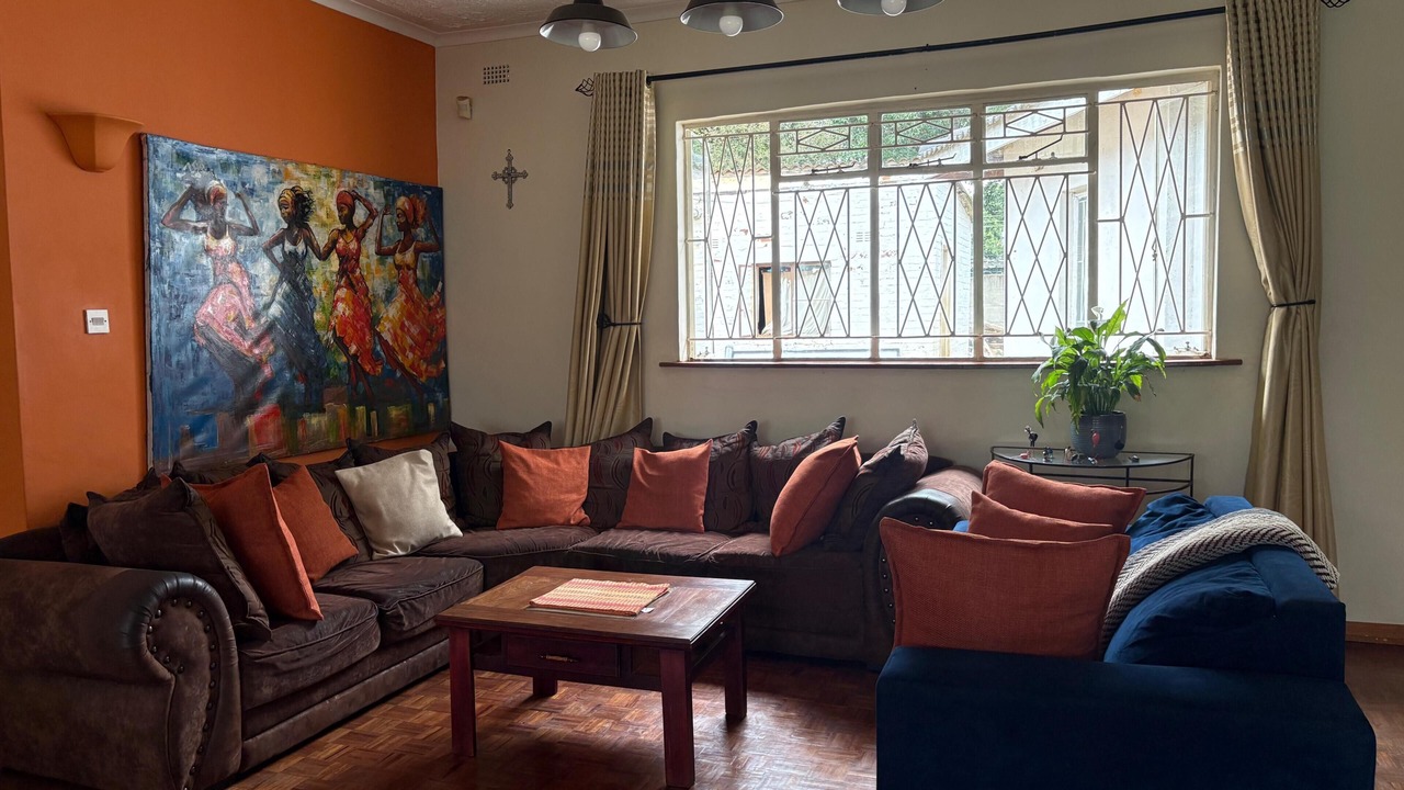 Photo of Livingroom in Harare