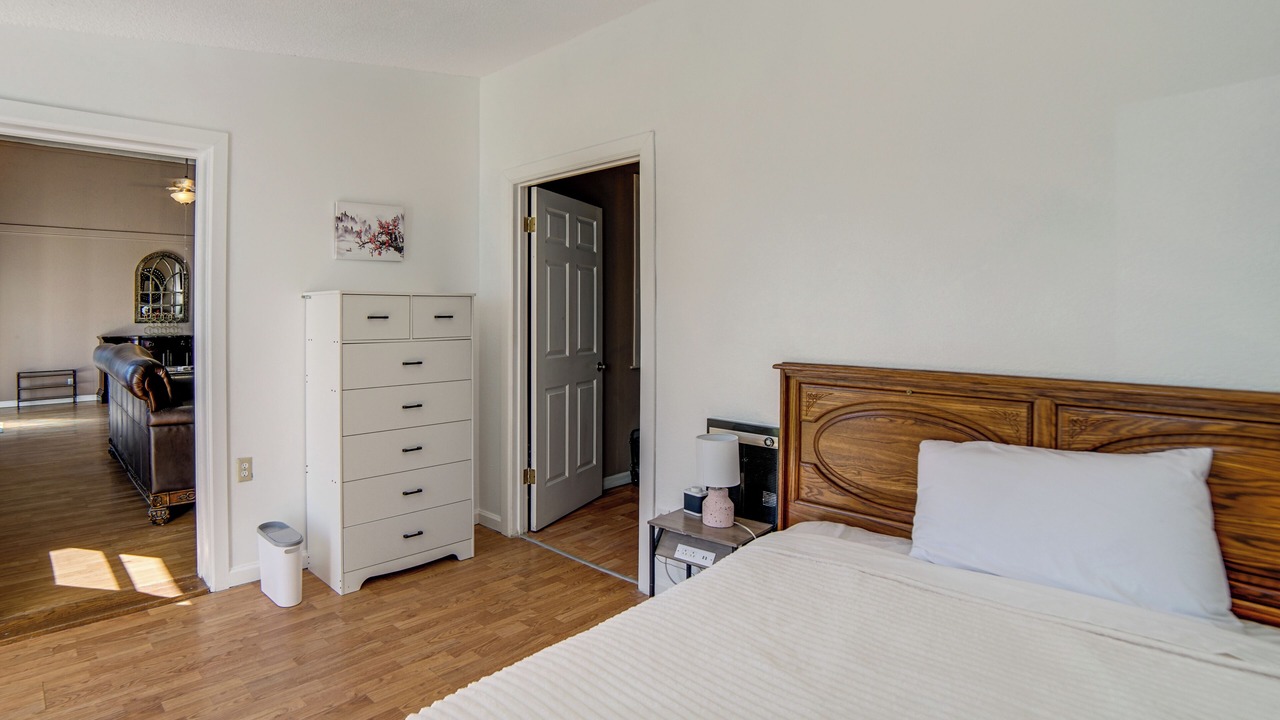 Photo of Bedroom in Lakeport