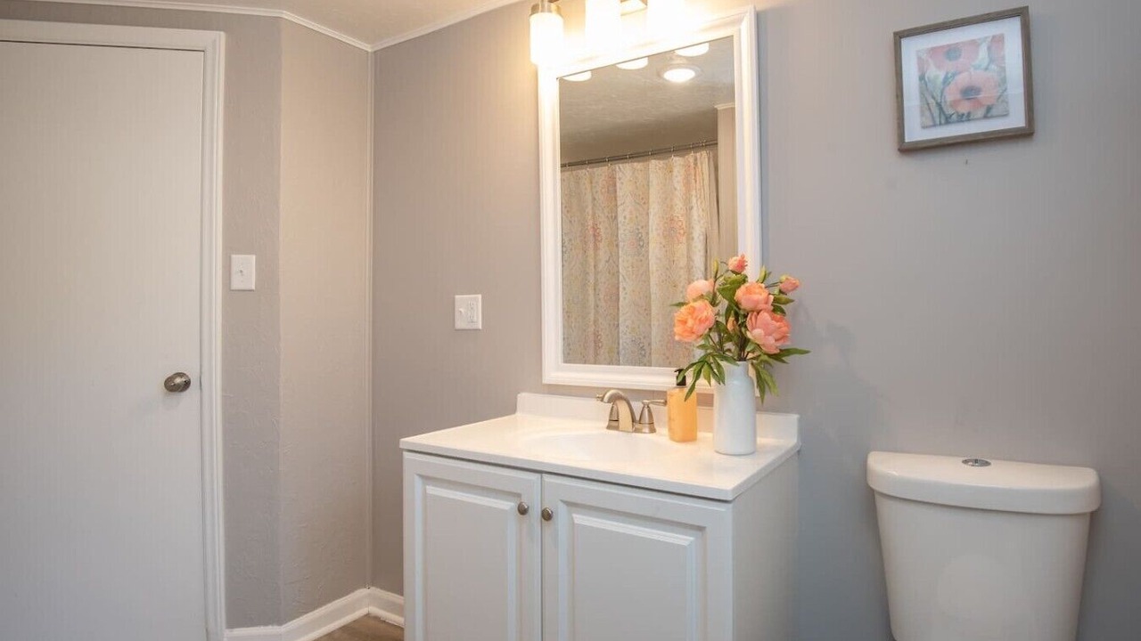 Photo of Bathroom in Mount Aetna