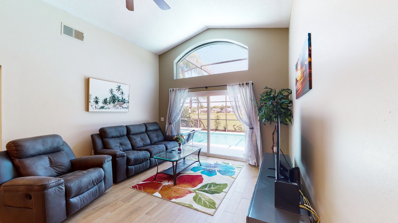 Photo of Livingroom in Westridge