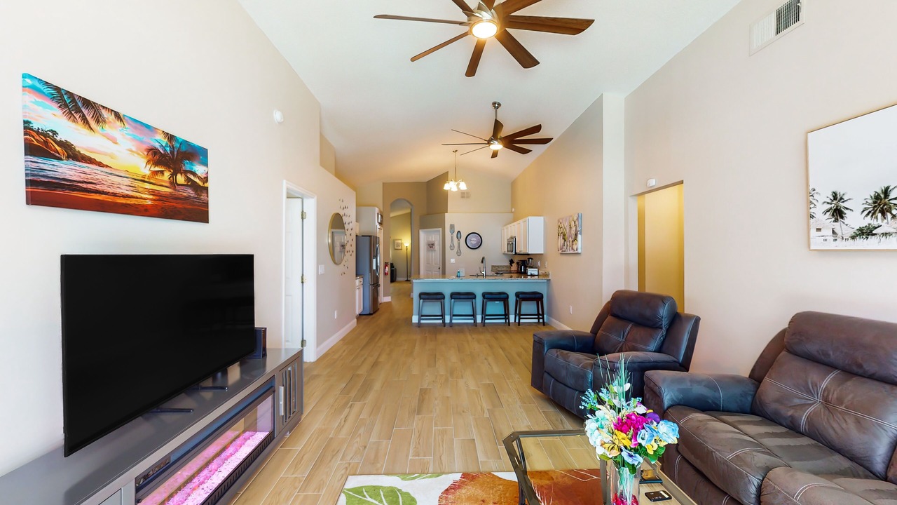 Photo of Livingroom in Westridge