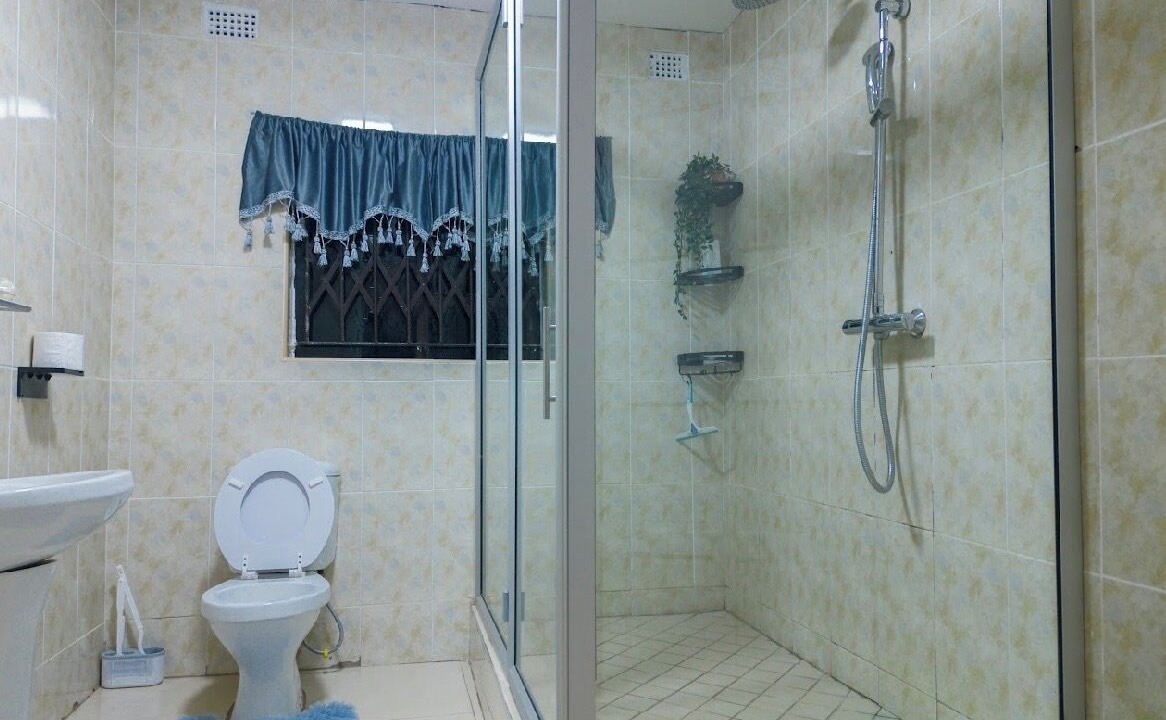 Photo of Bathroom in Darwendale
