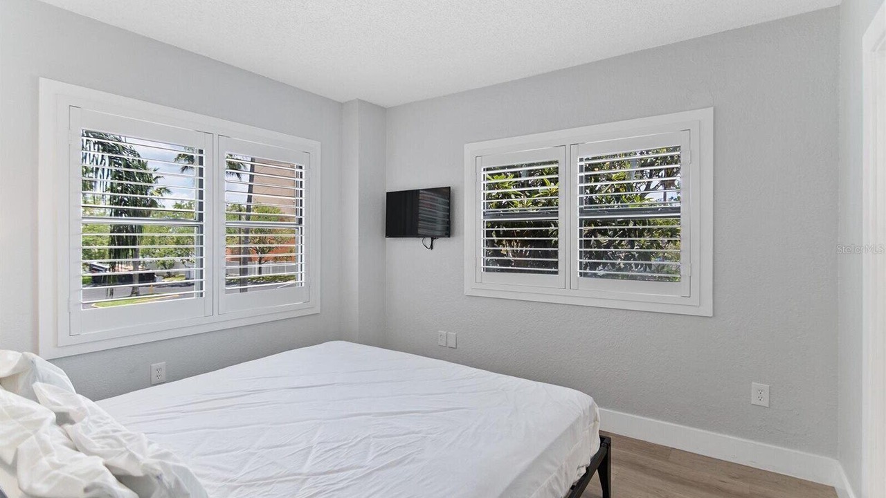 Photo of Bedroom in Florida Center