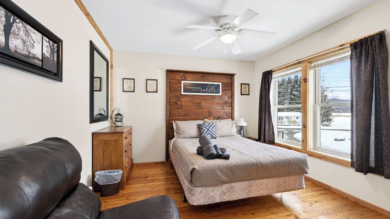 Photo of Bedroom in Great Valley