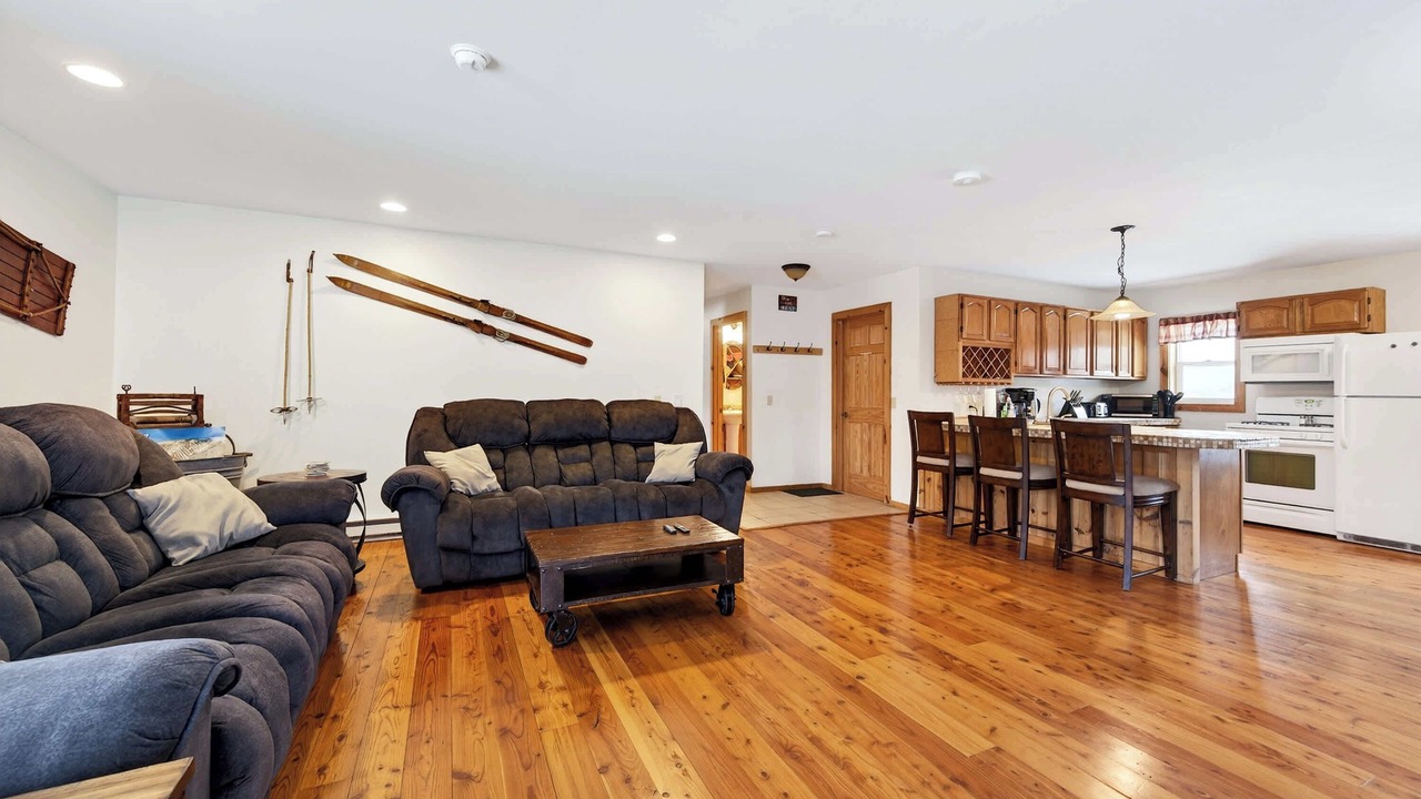Photo of Livingroom in Great Valley