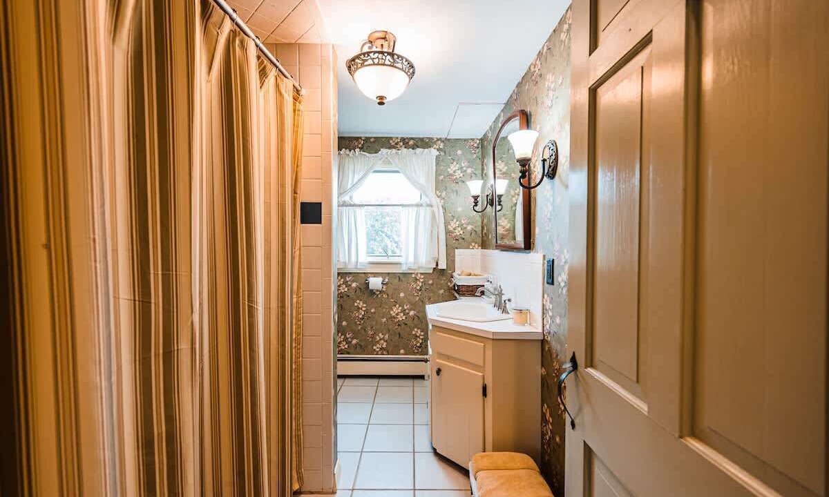 Photo of Bathroom in Kingfield