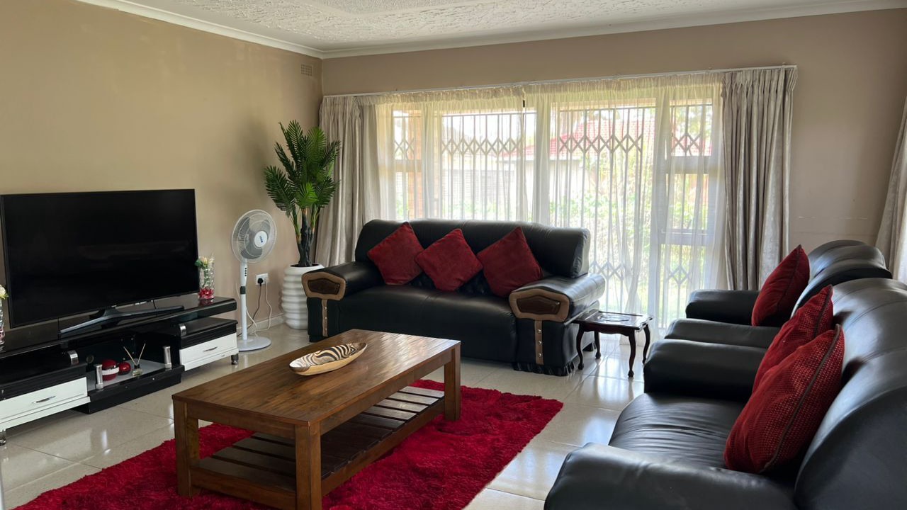 Photo of Livingroom in Harare