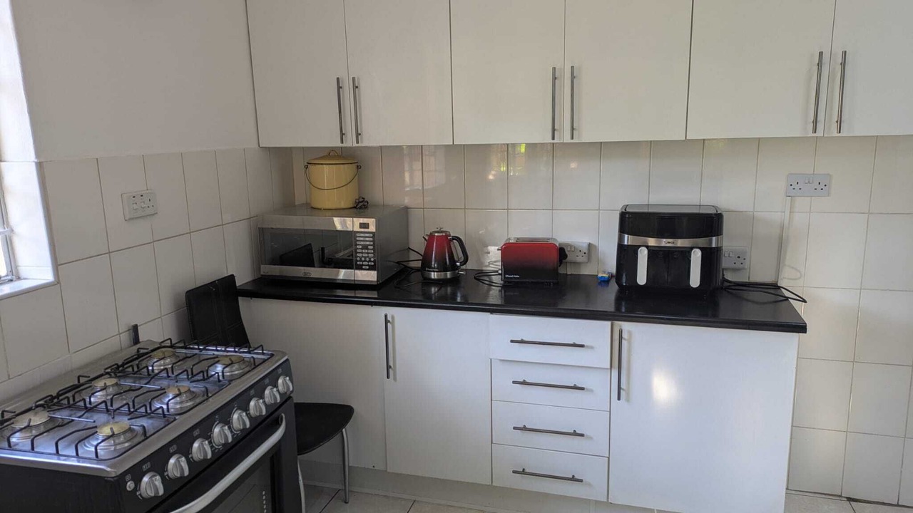Photo of Kitchen in Greendale