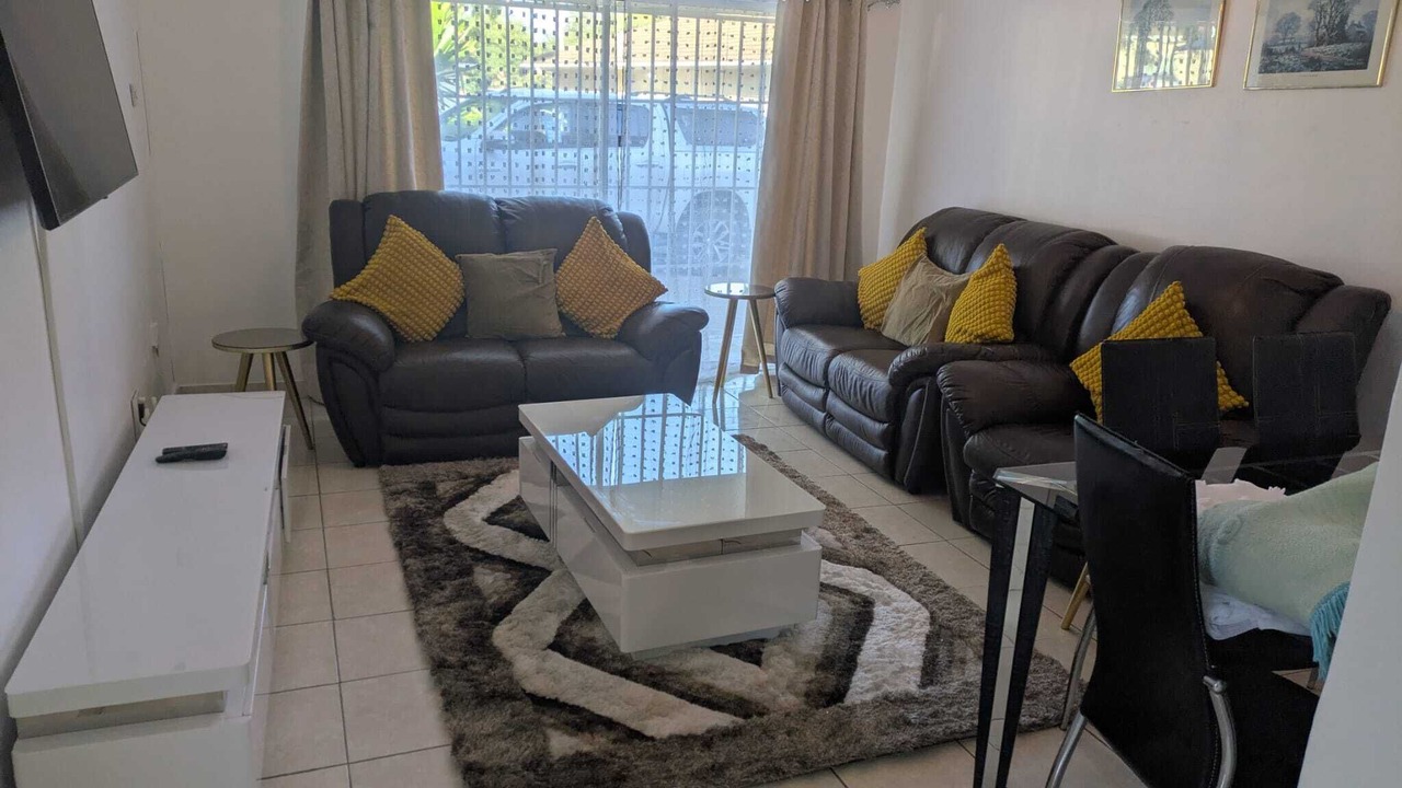 Photo of Livingroom in Greendale