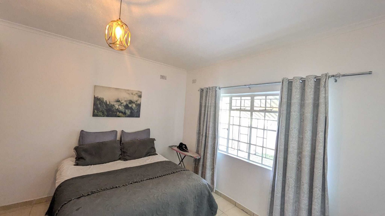 Photo of Bedroom in Greendale