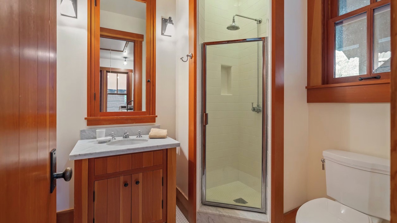 Photo of Bathroom in Yorkville