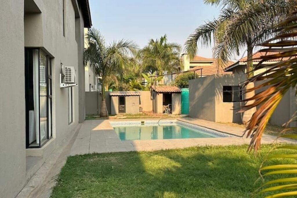 Photo of Outdoor in Cathedral Hill