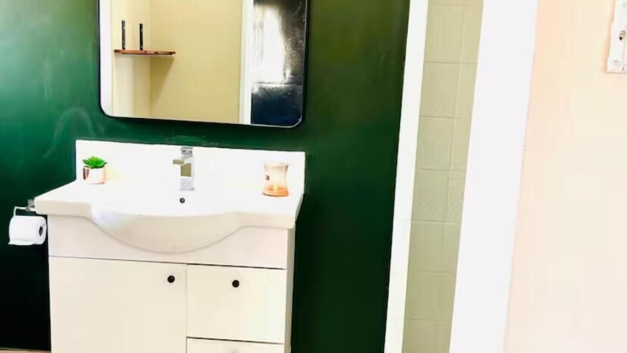 Photo of Bathroom in Greendale