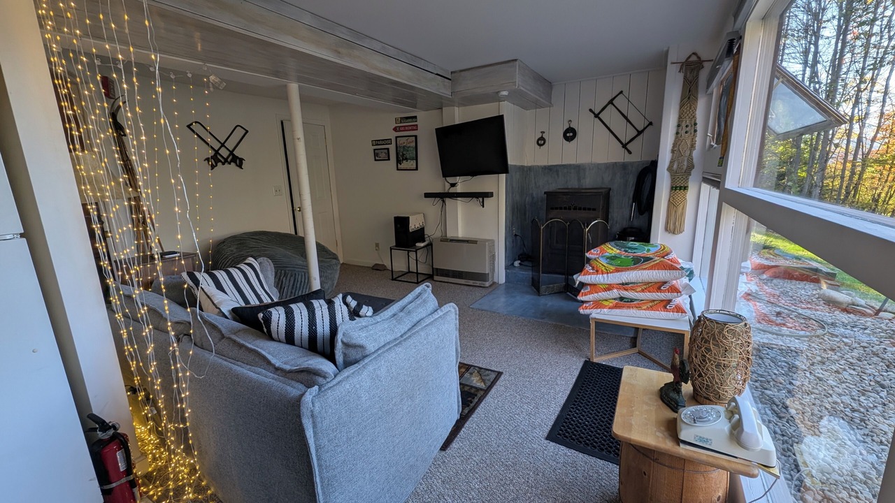Photo of Livingroom in Moretown