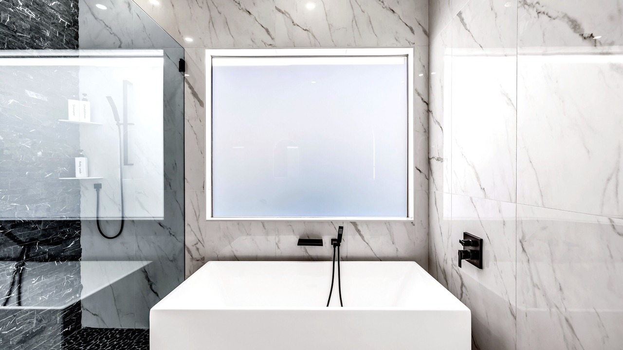 Photo of Bathroom in Arlington Park