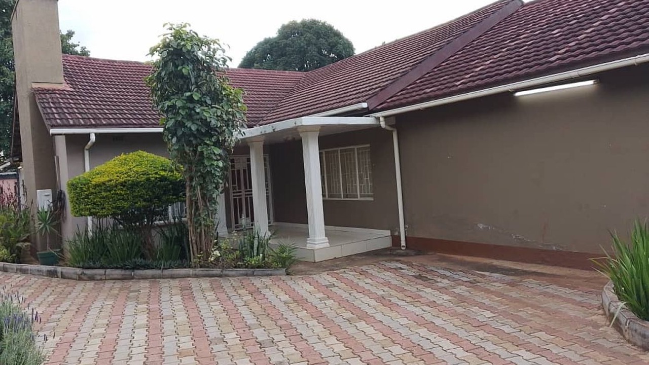Photo of Outdoor in Cathedral Hill