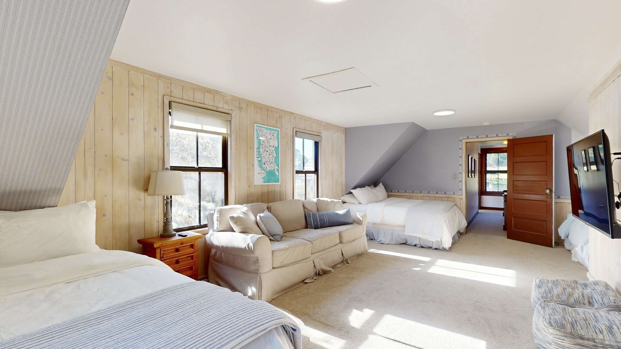 Photo of Bedroom in Mendocino