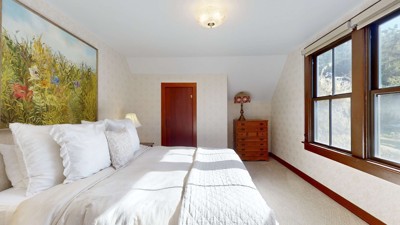 Photo of Bedroom in Mendocino