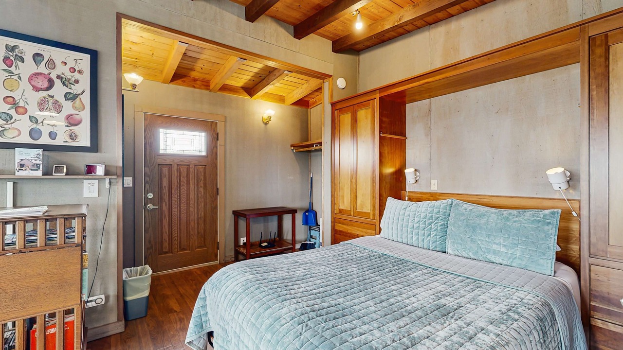 Photo of Bedroom in Mendocino