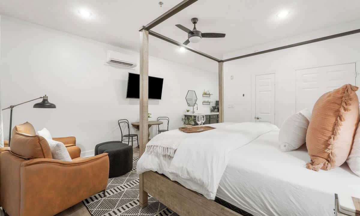 Photo of Bedroom in Seacrest Beach