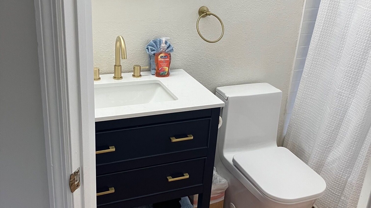 Photo of Bathroom in Cape Caneveral Beach Gardens