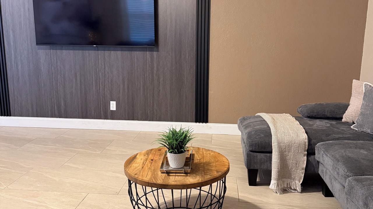Photo of Livingroom in Oak Ridge