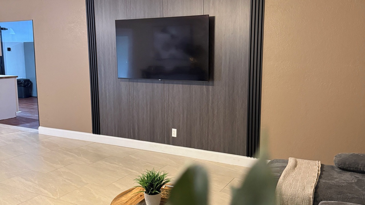 Photo of Livingroom in Oak Ridge