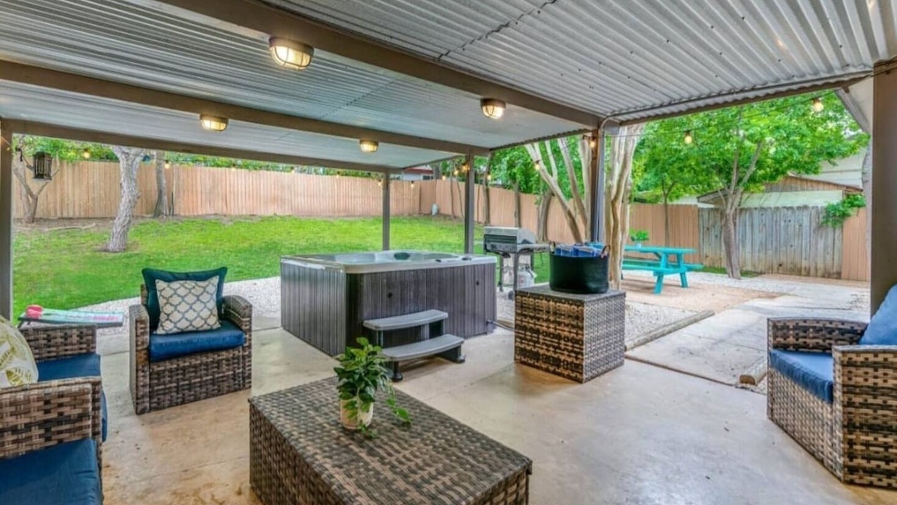 Photo of Patio Balcony in Wetmore