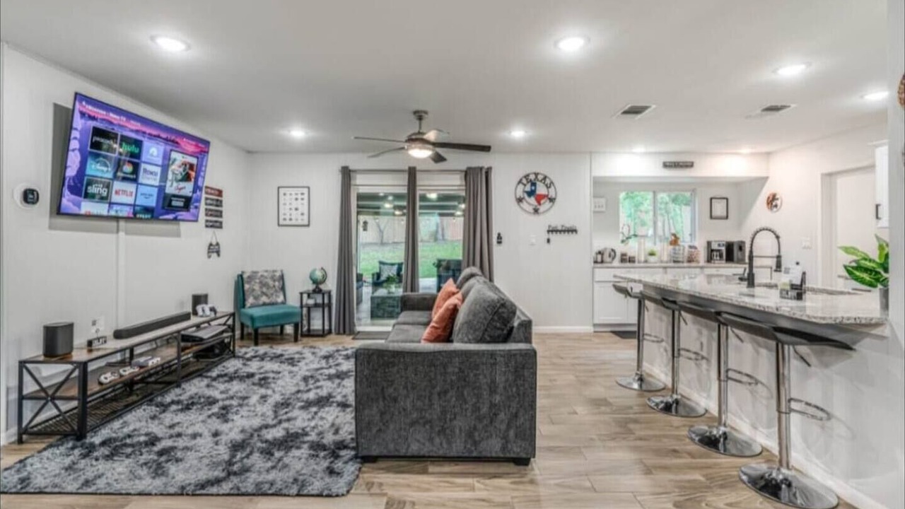 Photo of Livingroom in Wetmore