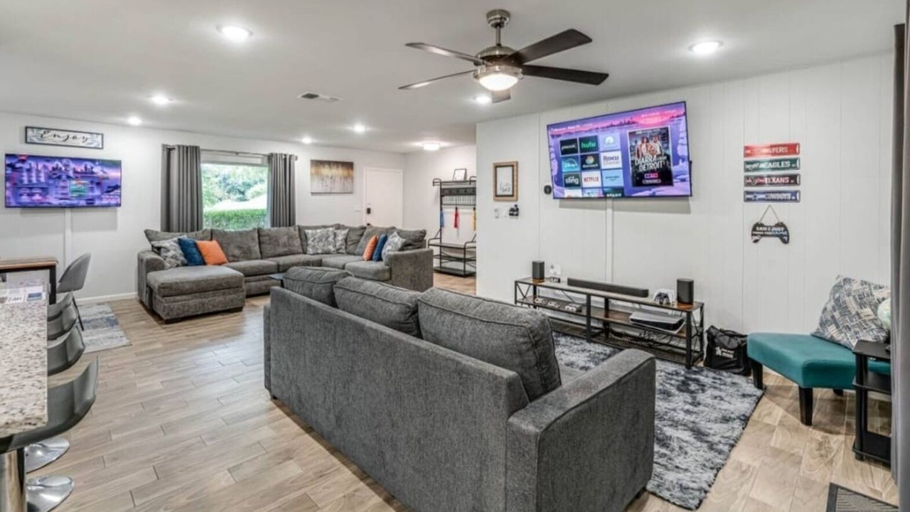 Photo of Livingroom in Wetmore