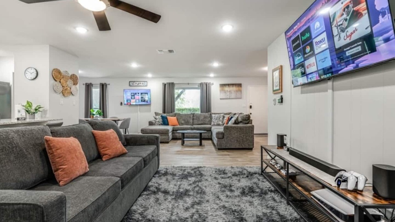 Photo of Livingroom in Wetmore