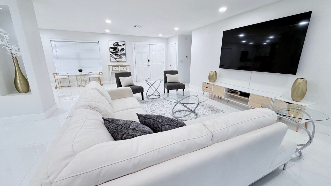 Photo of Livingroom in Southgate