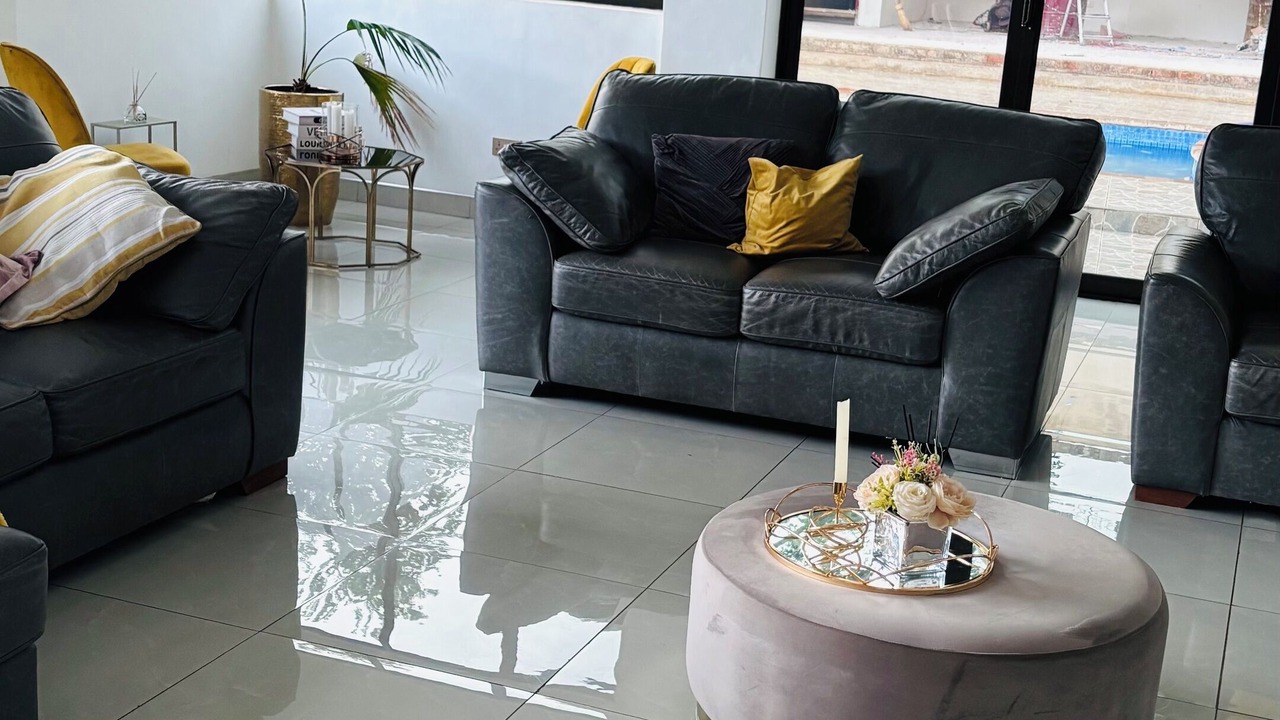 Photo of Livingroom in Harare East