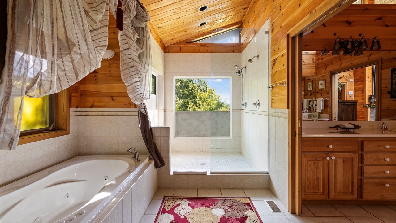Photo of Bathroom in Wears Valley