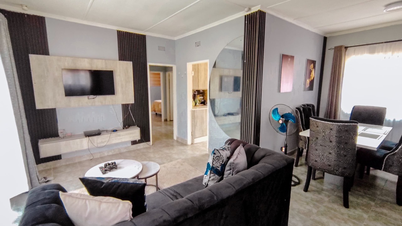 Photo of Livingroom in Harare