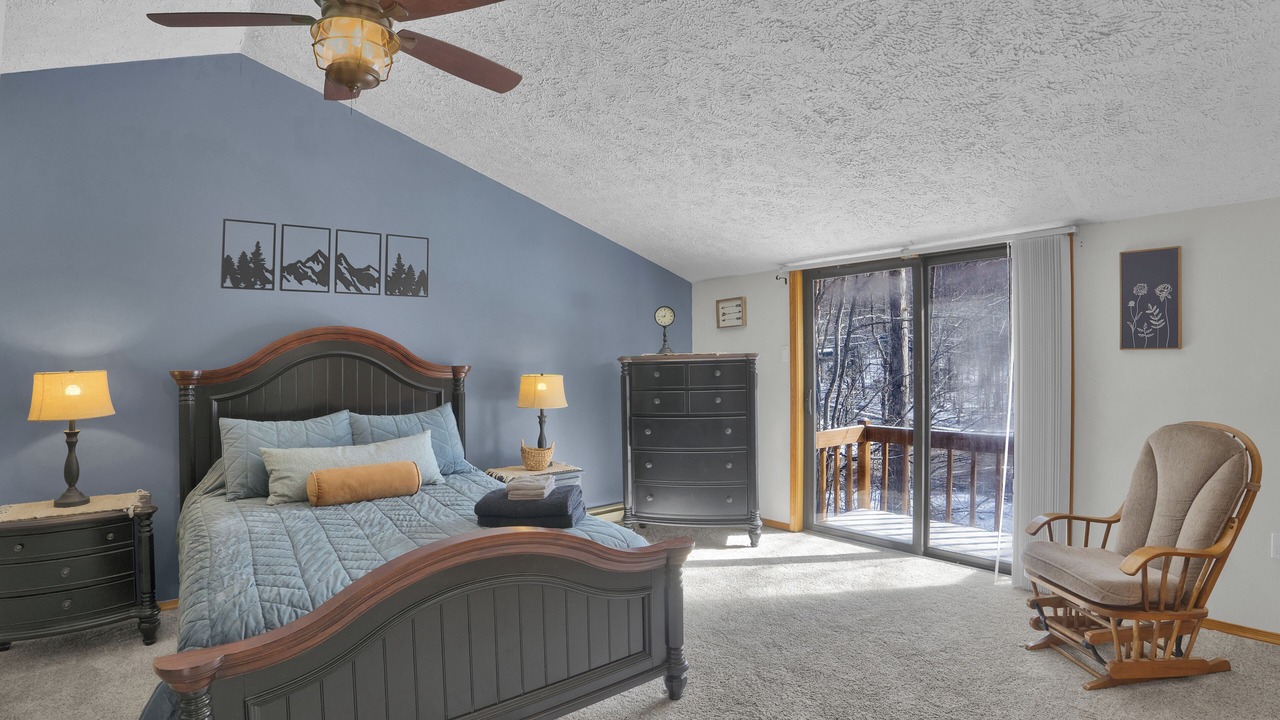 Photo of Bedroom in Pocono Lake