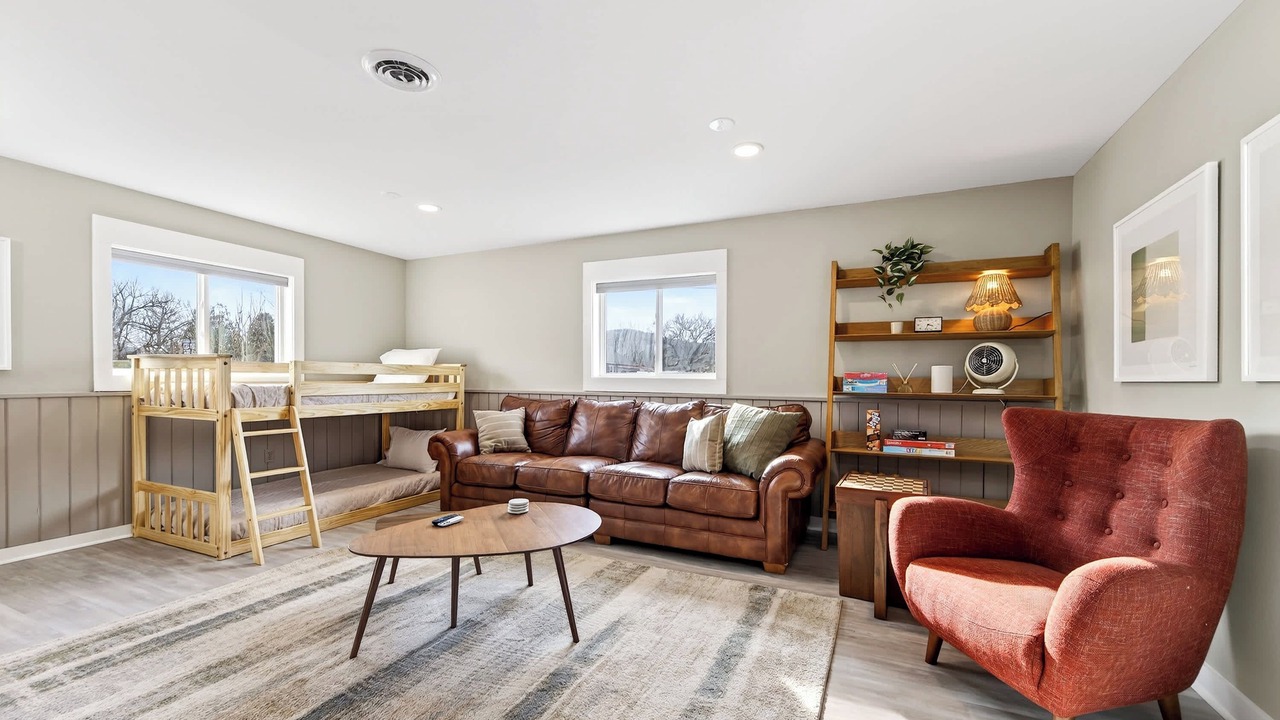 Photo of Livingroom in Great Valley