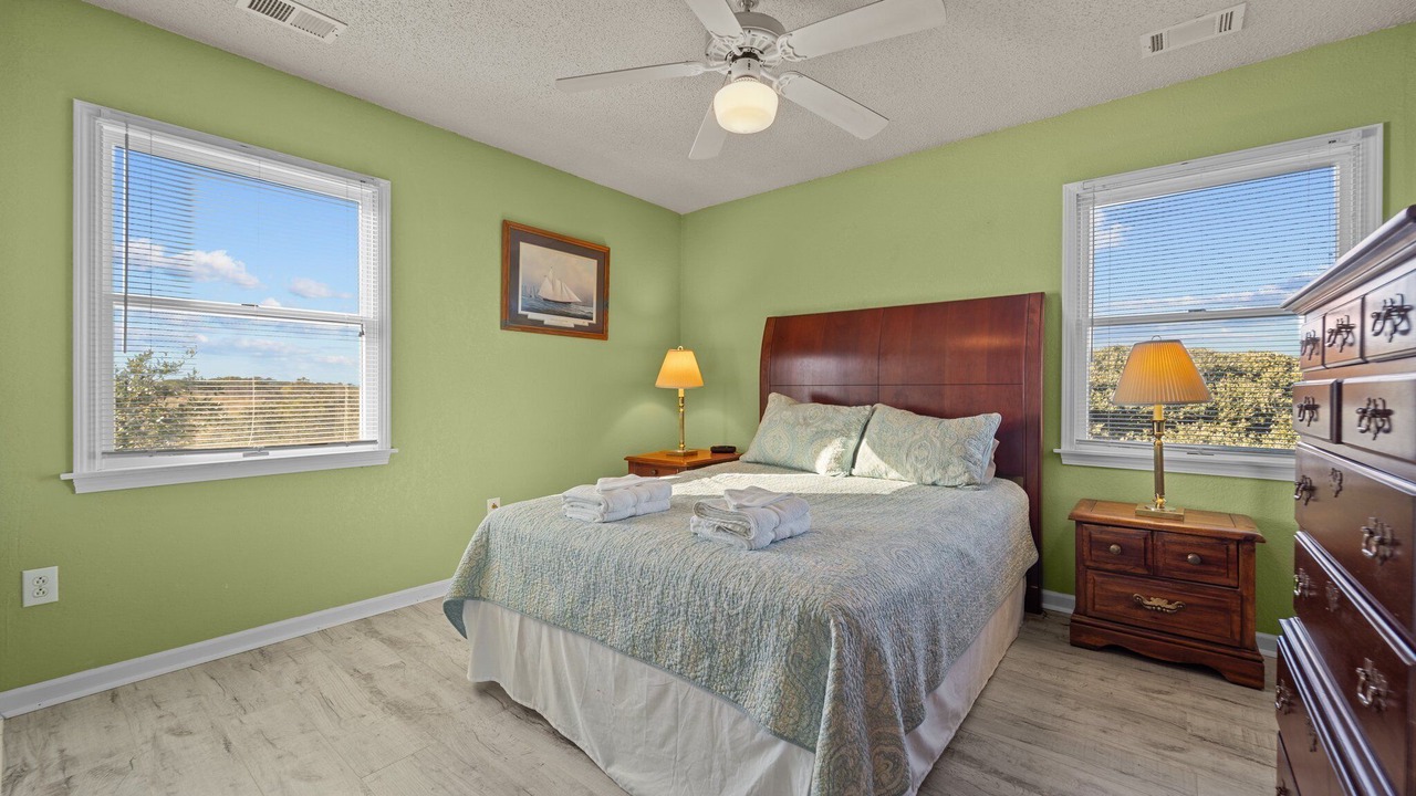 Photo of Bedroom in Corolla