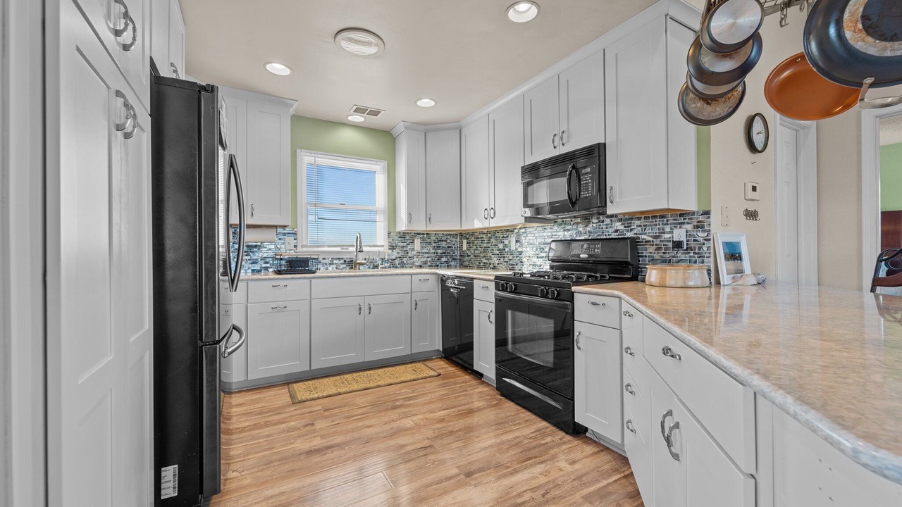 Photo of Kitchen in Corolla