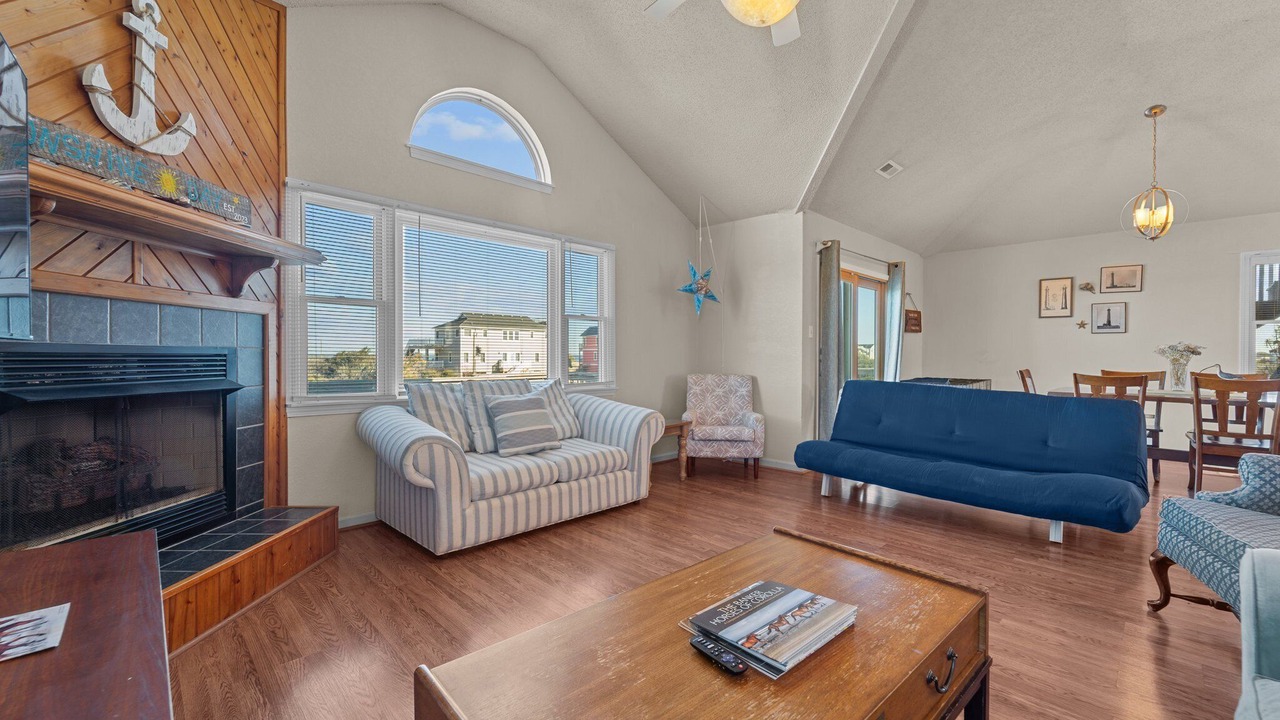 Photo of Livingroom in Corolla