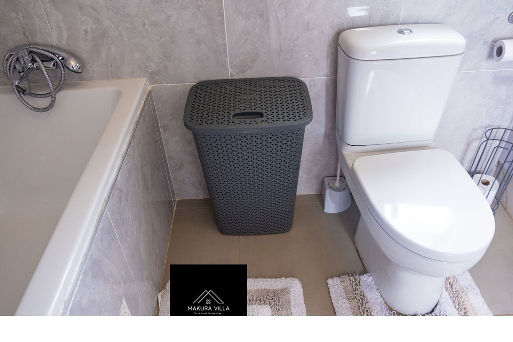 Photo of Bathroom in Glen Lorne