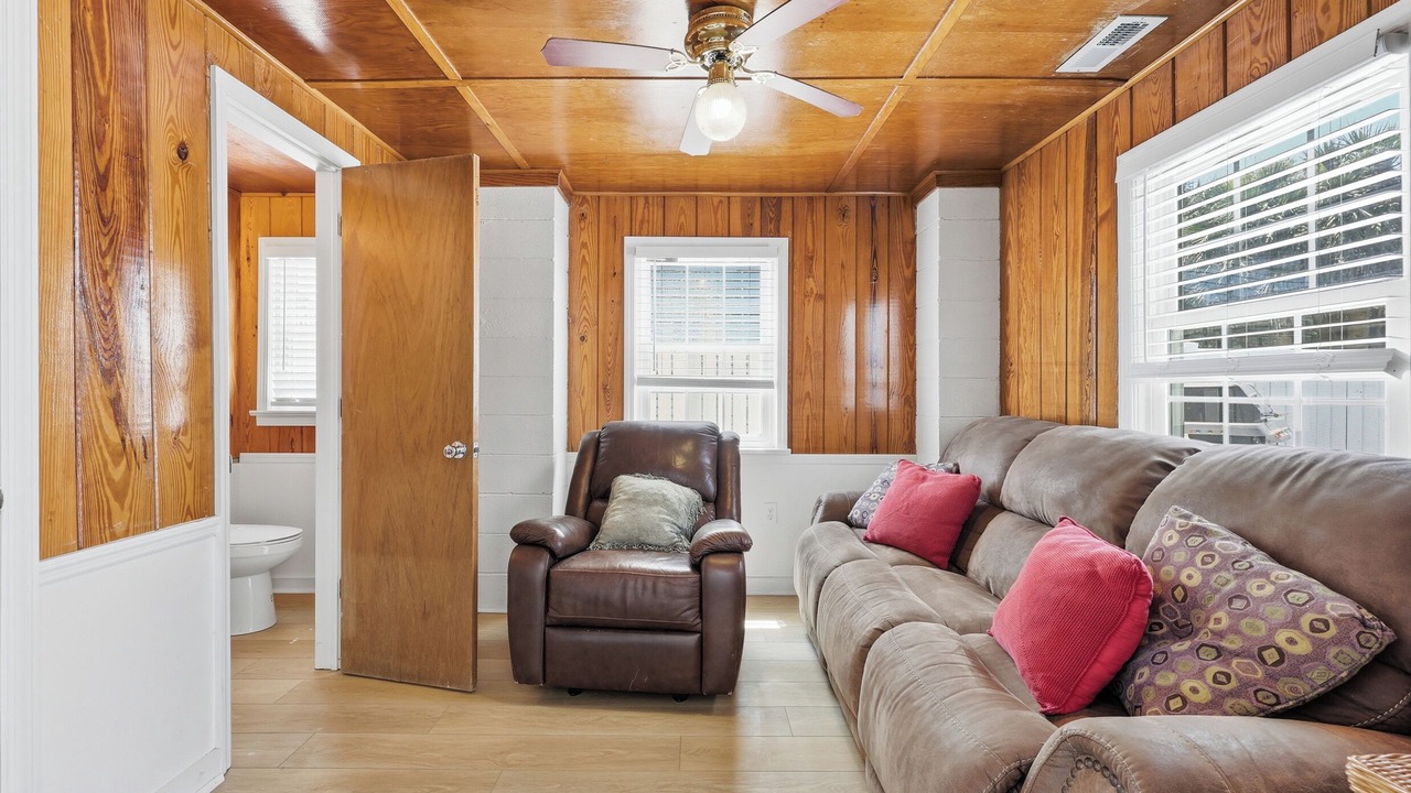 Photo of Livingroom in Litchfield by the Sea