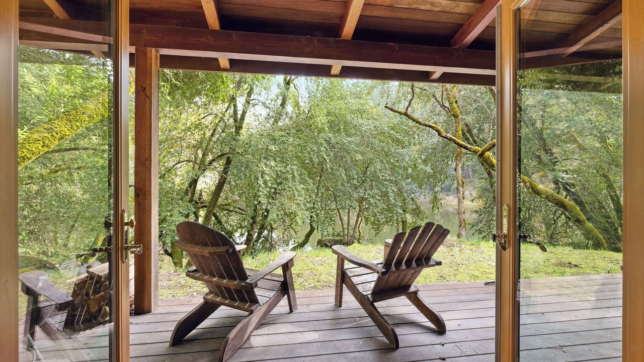 Photo of Patio Balcony in Redwood Valley