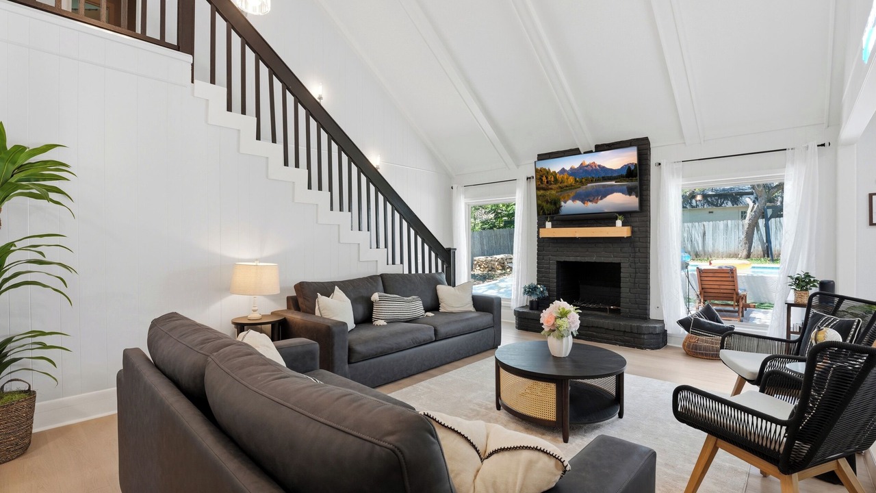 Photo of Livingroom in Vance Jackson