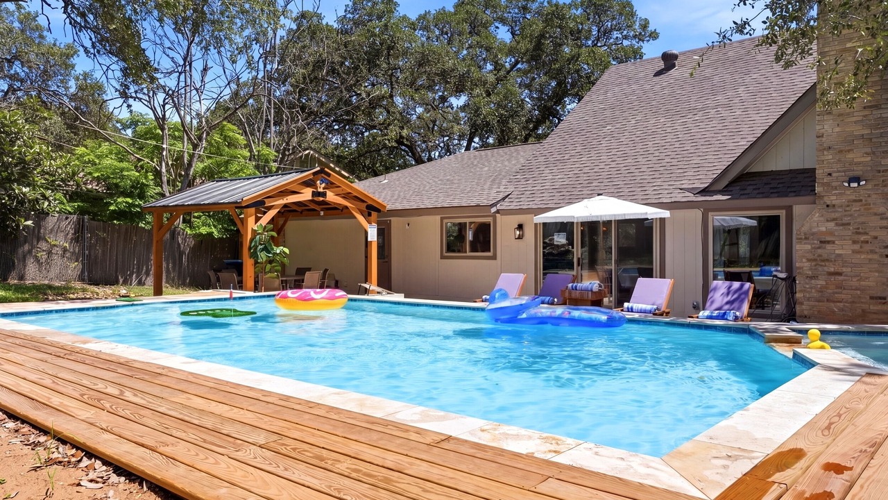 Photo of Outdoor in Vance Jackson