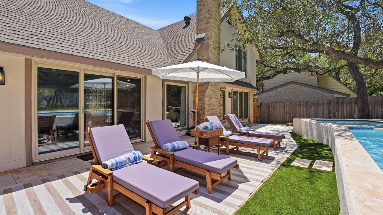 Photo of Outdoor in Vance Jackson