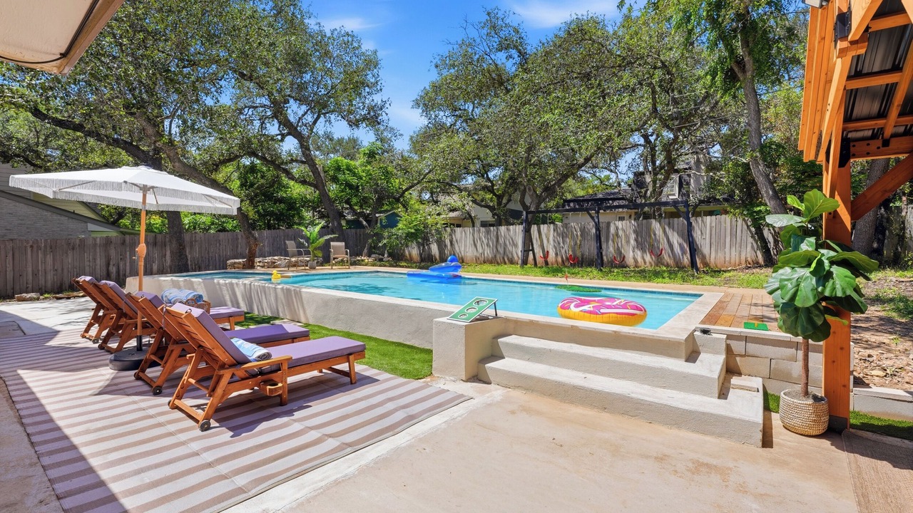 Photo of Outdoor in Vance Jackson