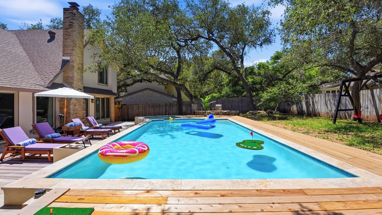 Photo of Outdoor in Vance Jackson